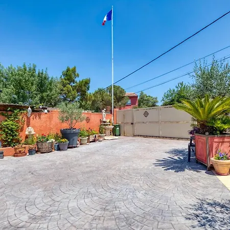 Dans Pensión Le Bosc (Herault)